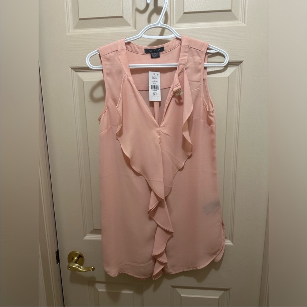 6/$25 NWT Suzy Shier light coral top